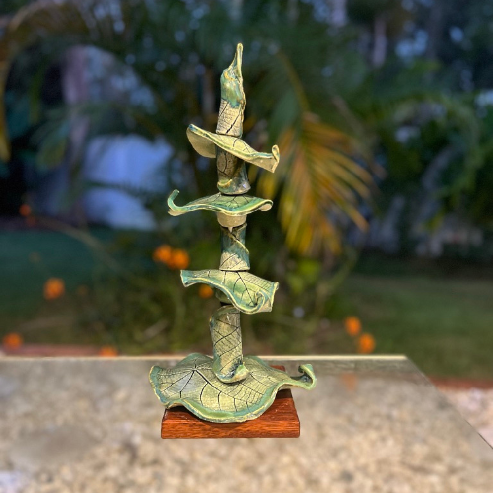 LEAF STACK Garden Totem Pole