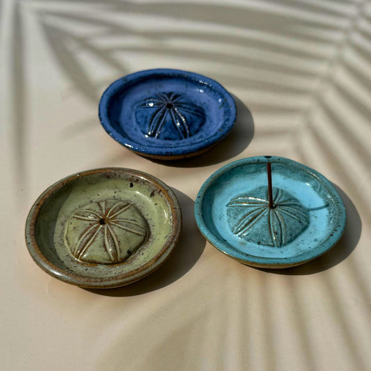 Ceramic Incense holders with sand dollar 