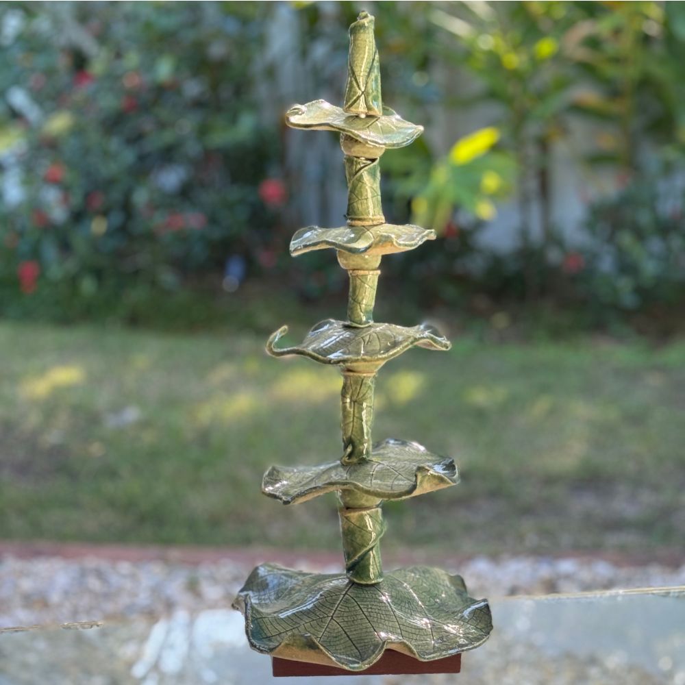 GREEN LEAF Ceramic Garden Totem