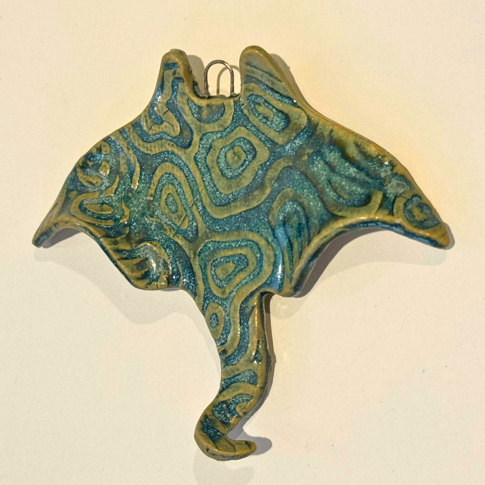 Ripple Ray – Ceramic Stingray Hanging Decoration