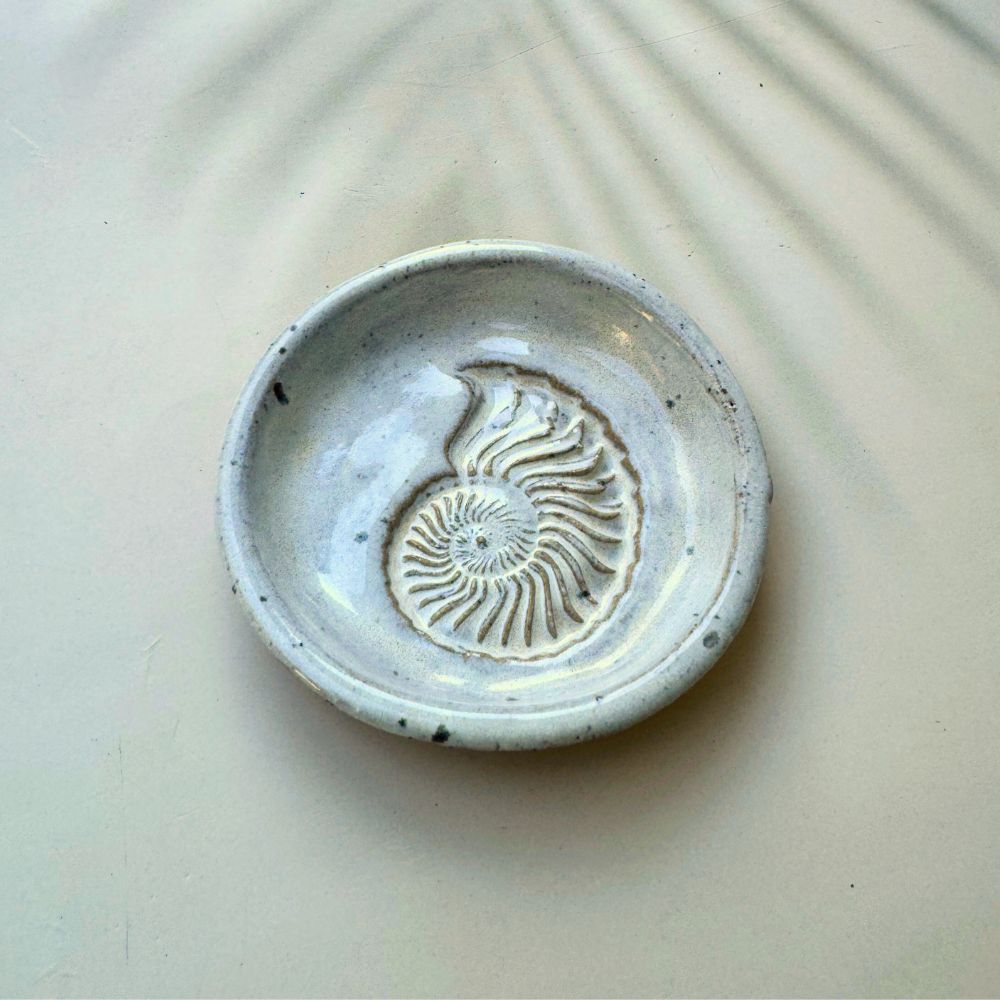 pearl glazed ring trinket dish with nautillus shell detail