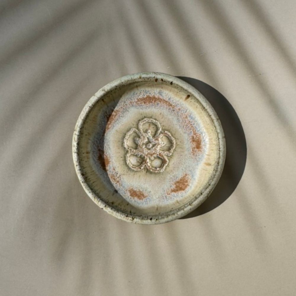 Salt Spray Hibiscus Ring Dish