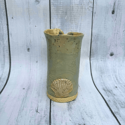 Lady Elliot Island inspired ceramic vase