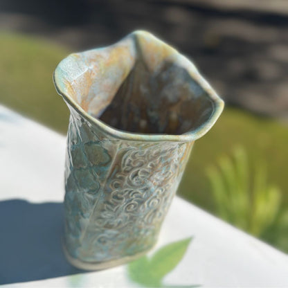 Vintage Roses Floral Vase