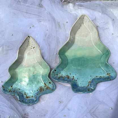 Coastal Christmas Tree Nesting Plates